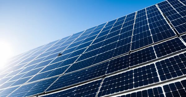 Panneau solaire photovoltaïque : investissez dans votre avenir vert